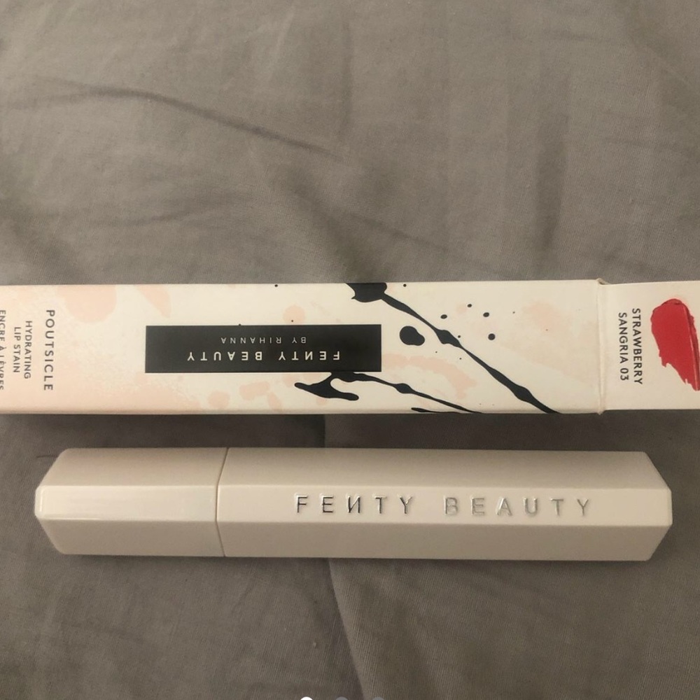FENTY BEAUTY POUT SICLE